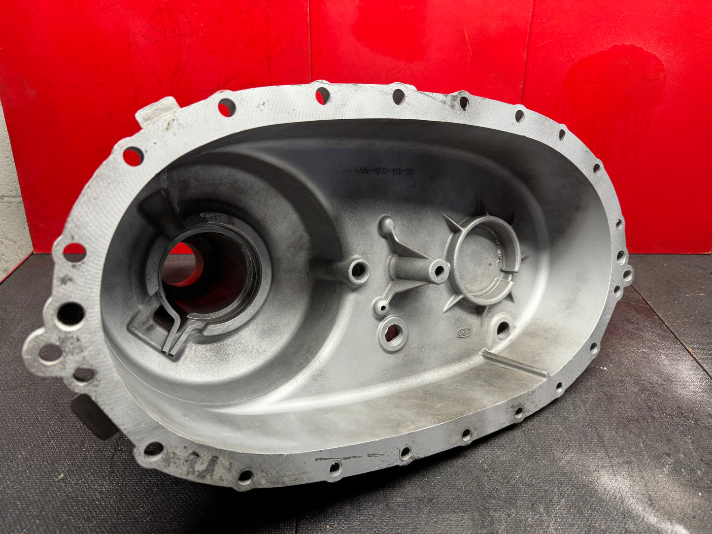 HUMMER H2 44-84 TRANSFER CASE REAR CASE