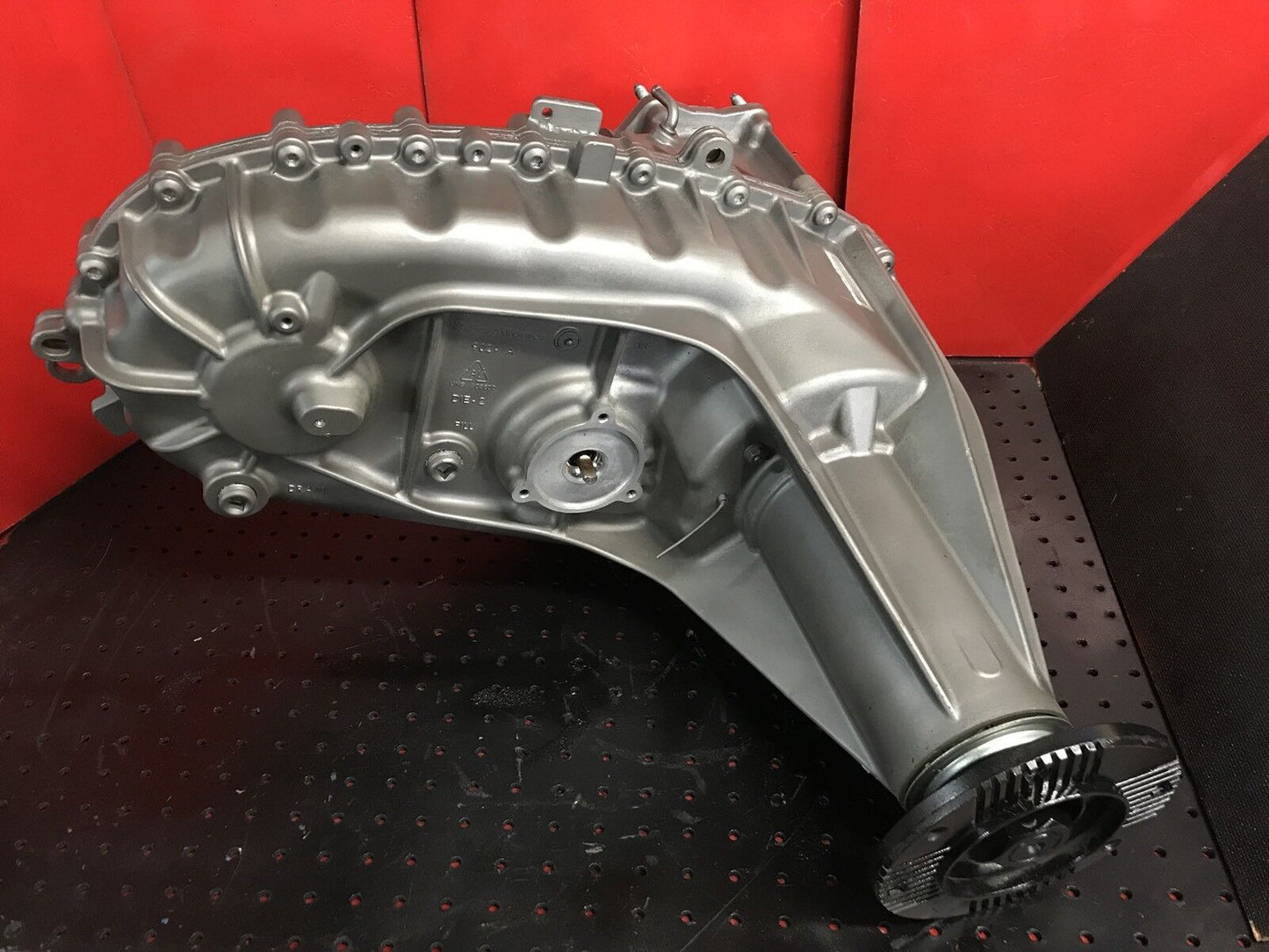 13-18 DODGE BW 44-46 / 4446 ELECTRIC 8 BOLT TRANSFER CASE, 28 SP, AS69RC, ASSEMBLY #: PO5146628AF