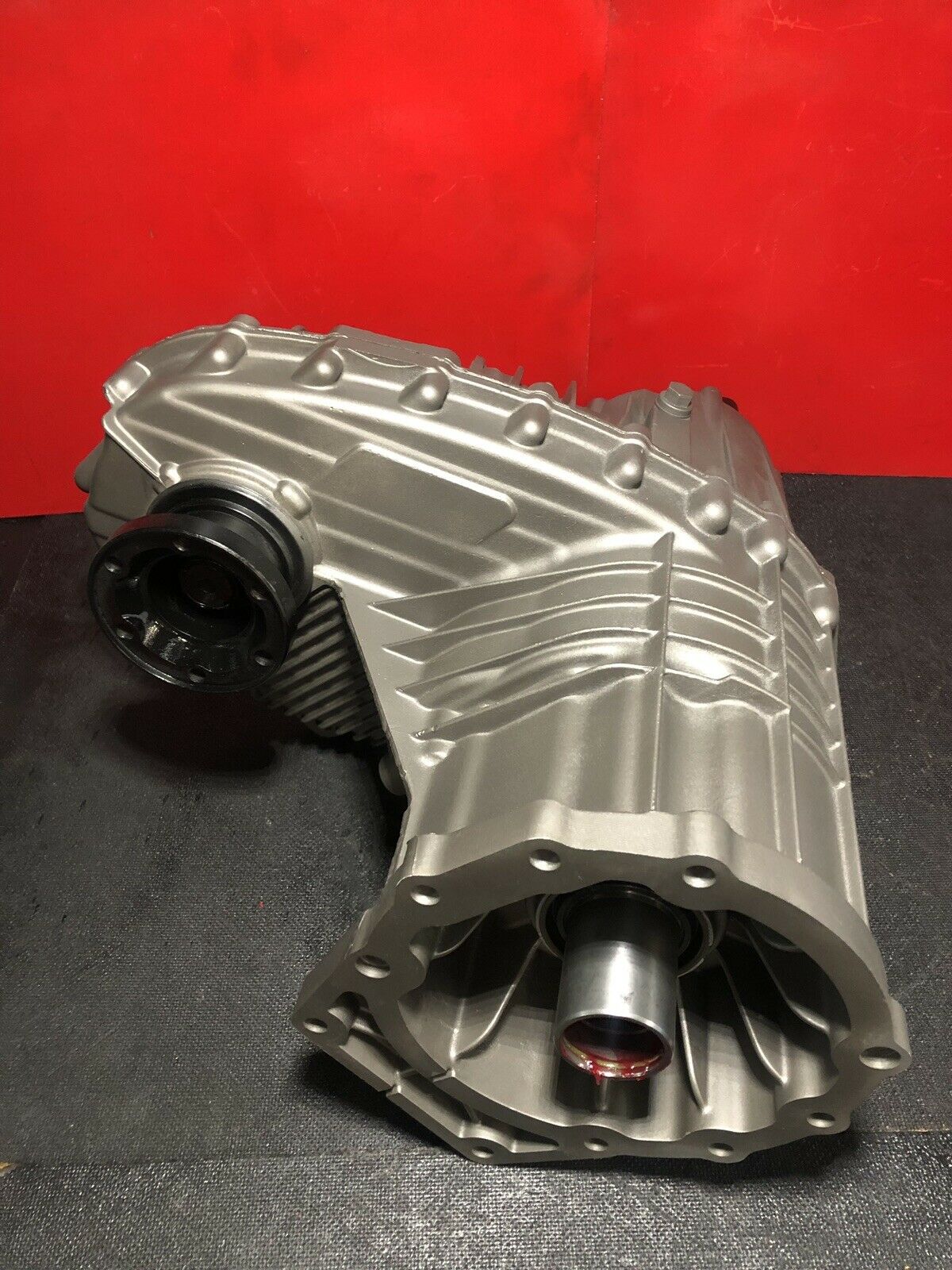 2003-2006 PORSCHE CAYENNE S 955 W/TURBO 9PA TRANSFER CASE ASSEMBLY #: 0AD341040R