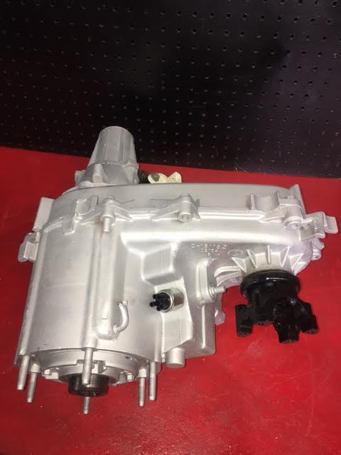1987-1995 231J TRANSFER CASE JEEP WRANGLER ASSEMBLY #: 52098361