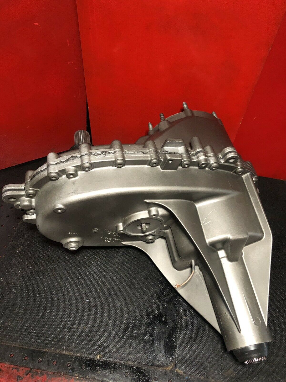 2012-UP DODGE BW 44-45 TRANSFER CASE ELECTRIC SHIFT 23 SPLINE ASSY #: 68068483AB
