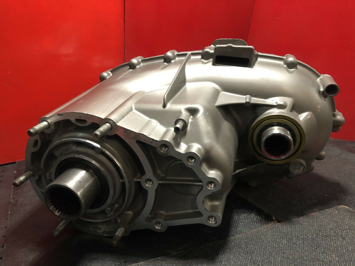 10-UP CHEVY 1626XHD ELECTRIC TRANSFER CASE, 33 SP IN & 31 SP OUT, ALLISON