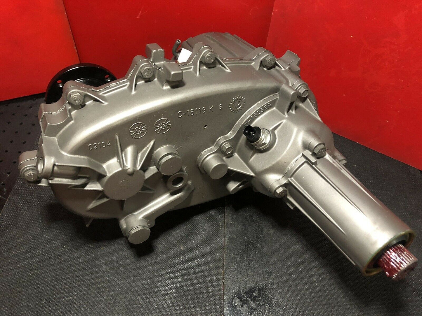 1989-1994 CHEVY 241C TRANSFER CASE, 32SP, DRIVER SIDE DROP, 4L80E, ELECTRIC VSS