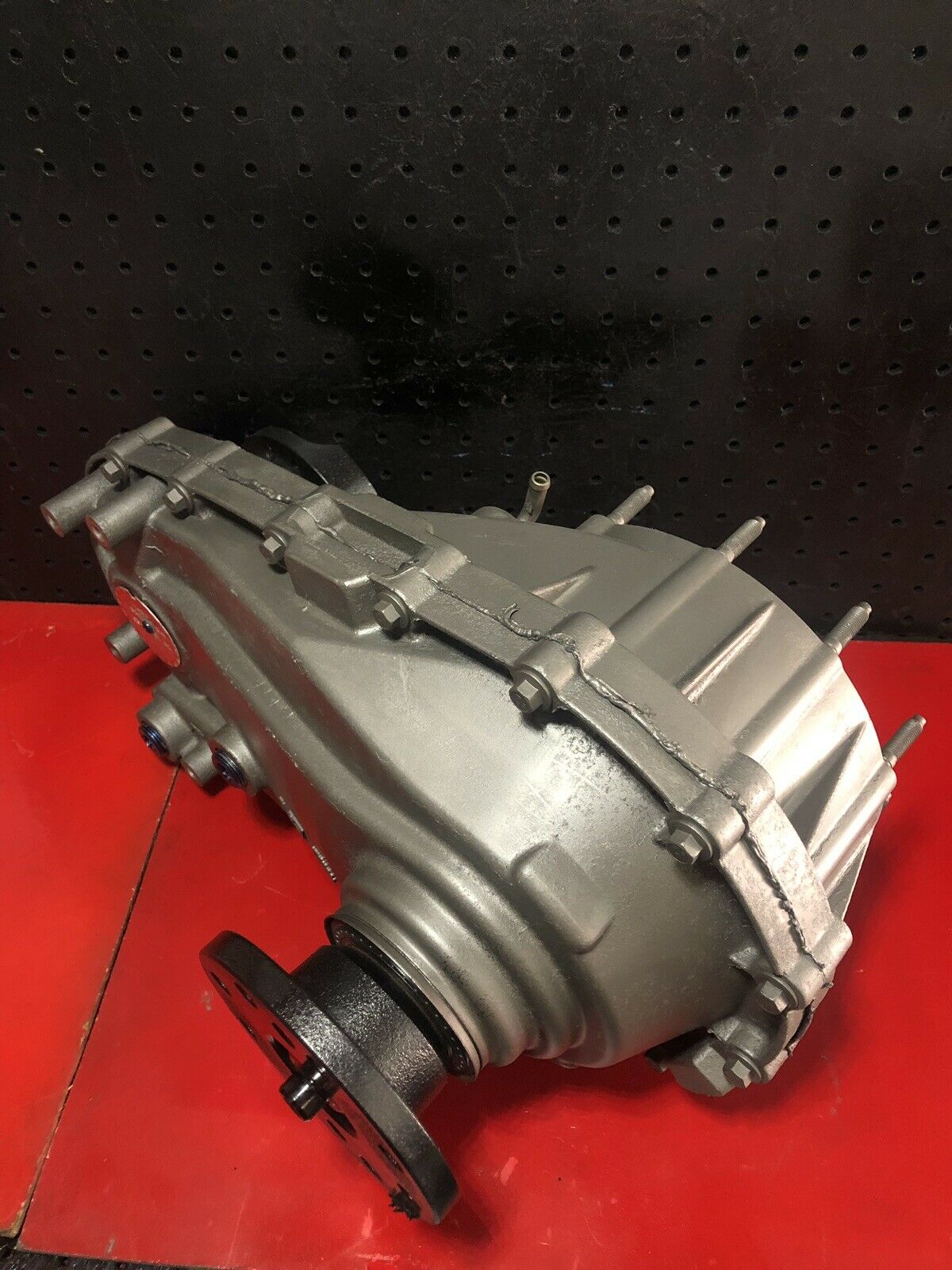 2005-UP JEEP 140J COMMANDER/GRAND CHEROKEE TRANSFER CASE #52105928AC