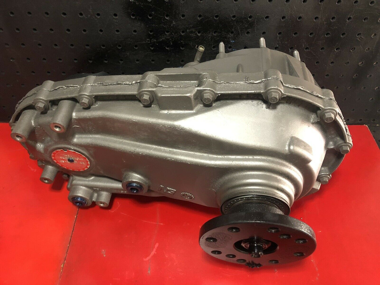 2005-UP JEEP 140J COMMANDER/GRAND CHEROKEE TRANSFER CASE #52105928AC