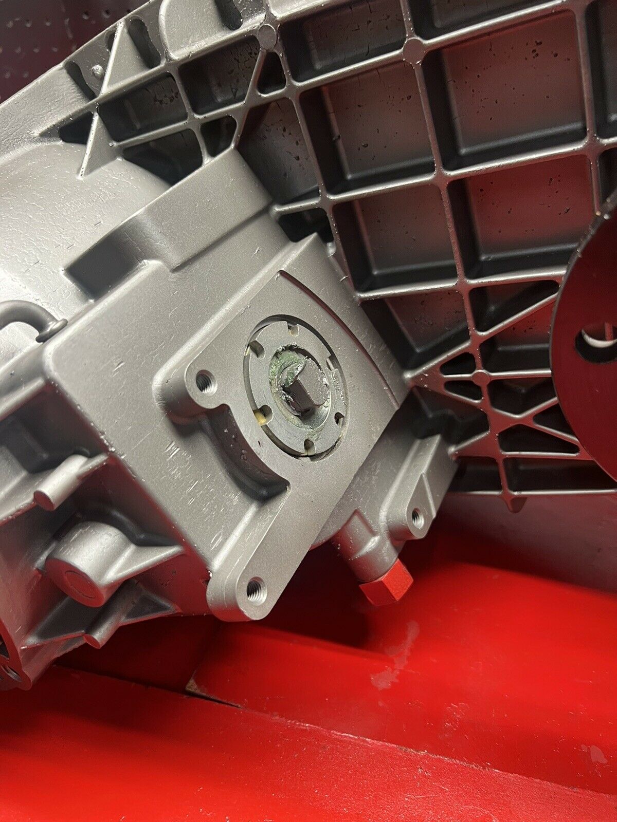 2003-2006 FORD 273F TRANSFER CASE ELECTRIC SHIFT (NO MOUNT HOLES) #5C347A195AB