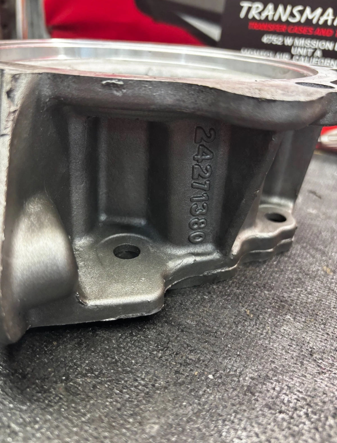 2015-UP GM CHEVY 10L90 TRANSMISSION ADAPTER CASTING #24271380