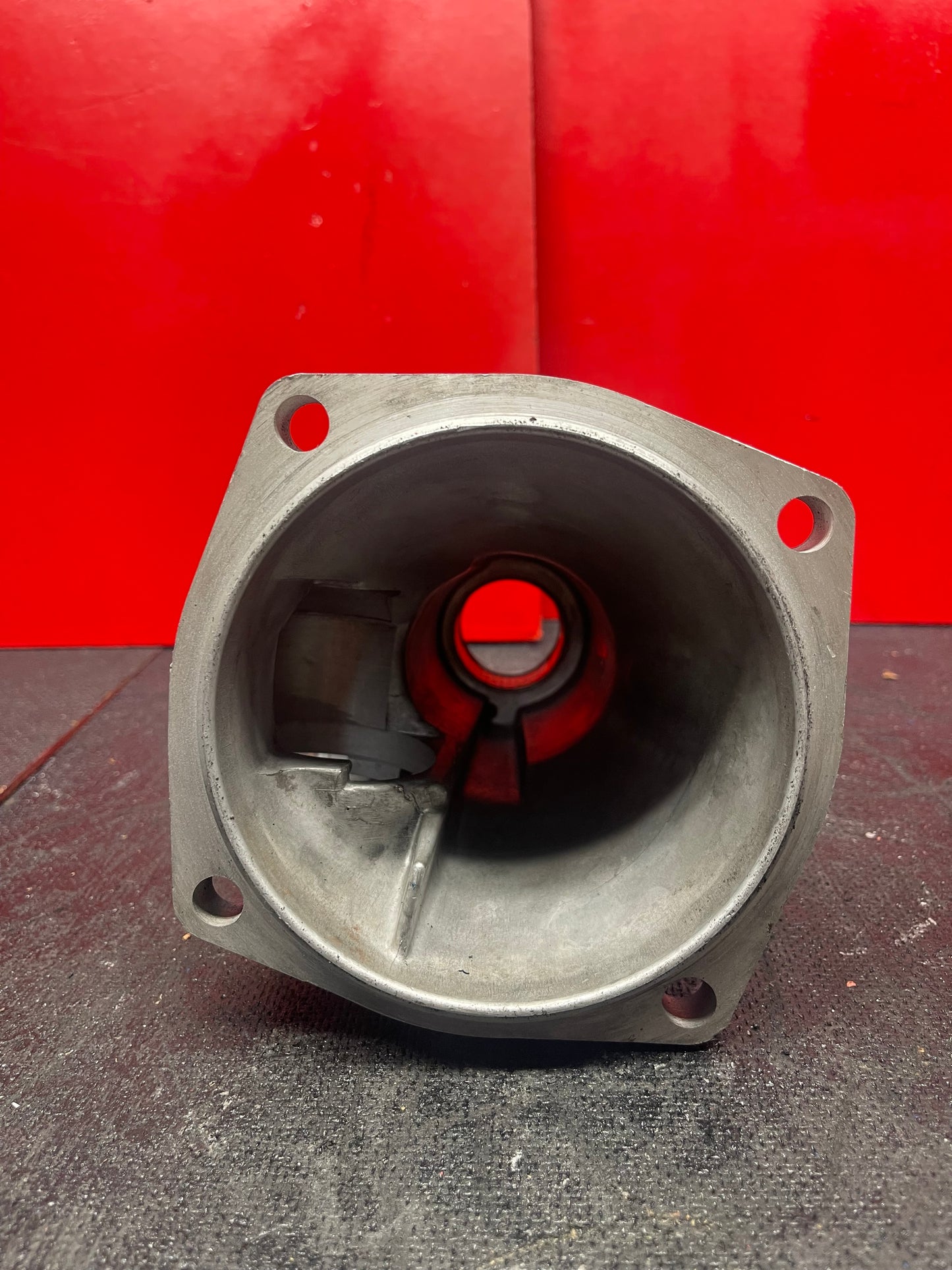 700R4 IMPALA EXTENSION HOUSING 2WD WITH LARGE BOTTOM MOUNT