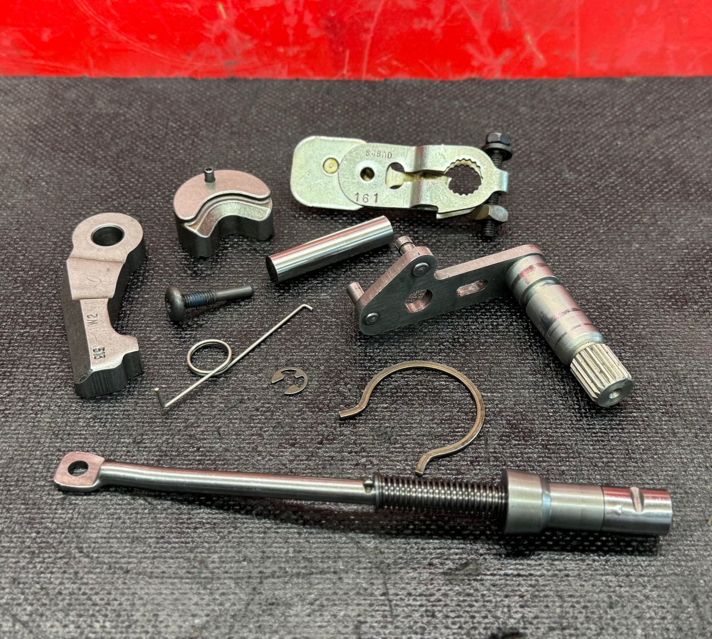 2007-UP DODGE 68RFE DIESEL LINKAGE ASSEMBLY