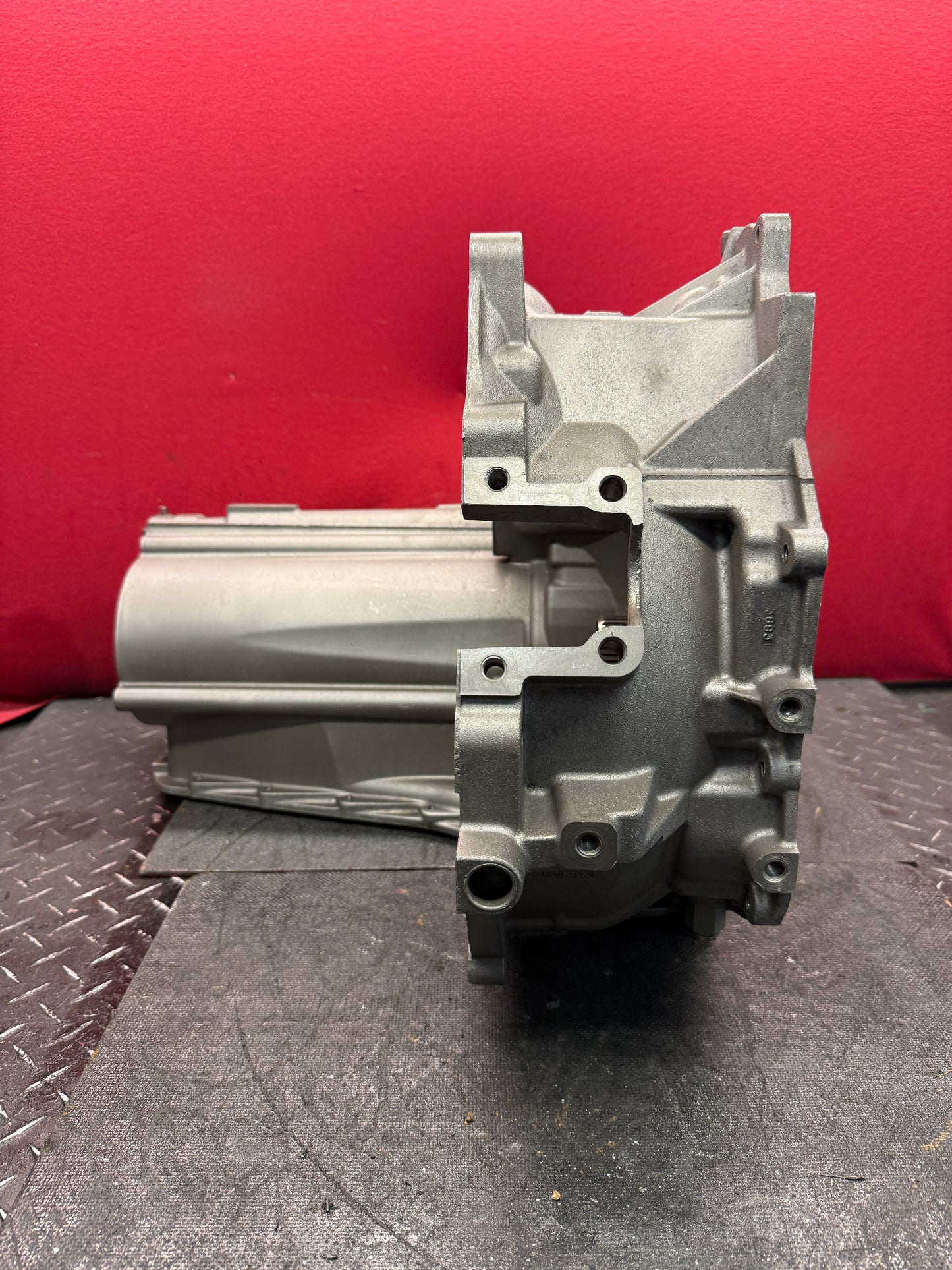 2005-UP CHEVY/PONTIAC 4T65E TRANSMISSION CASE