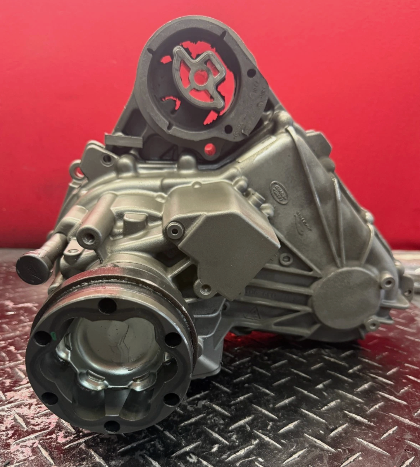 Share 2017-2020 JAGUAR F-PACE TRANSFER CASE #GX63-7K780-BD