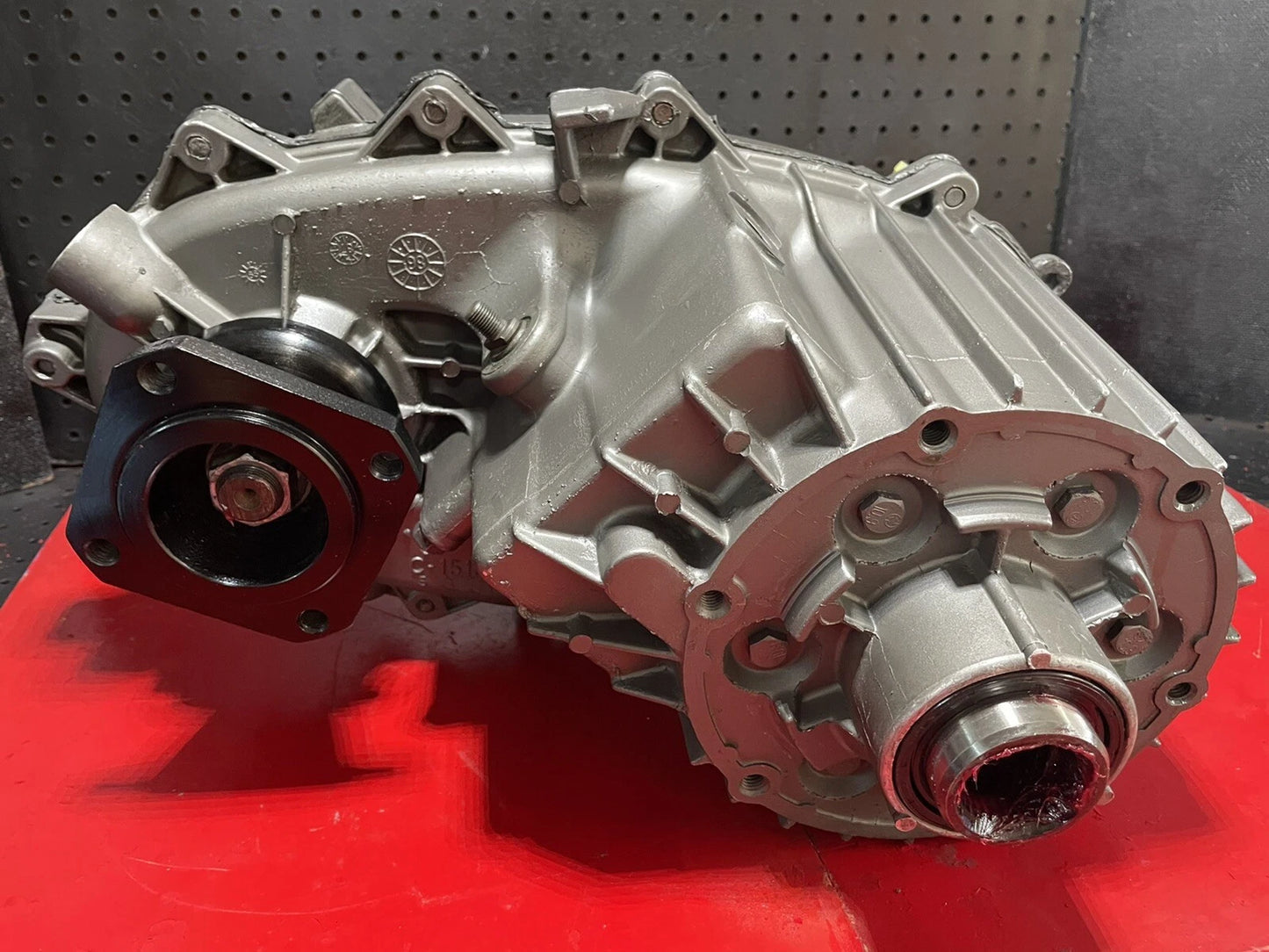 81-86 CHEVY GMC 208C MECHANICAL TRANSFER CASE, 32SP, TH400, ASSEMBLY #: 15736297