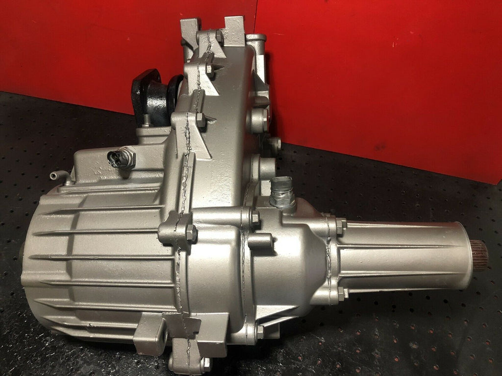 1985UP CHEVY NP241C TRANSFER CASE PASSENGER SIDE DROP (4L60E) ELECTRI